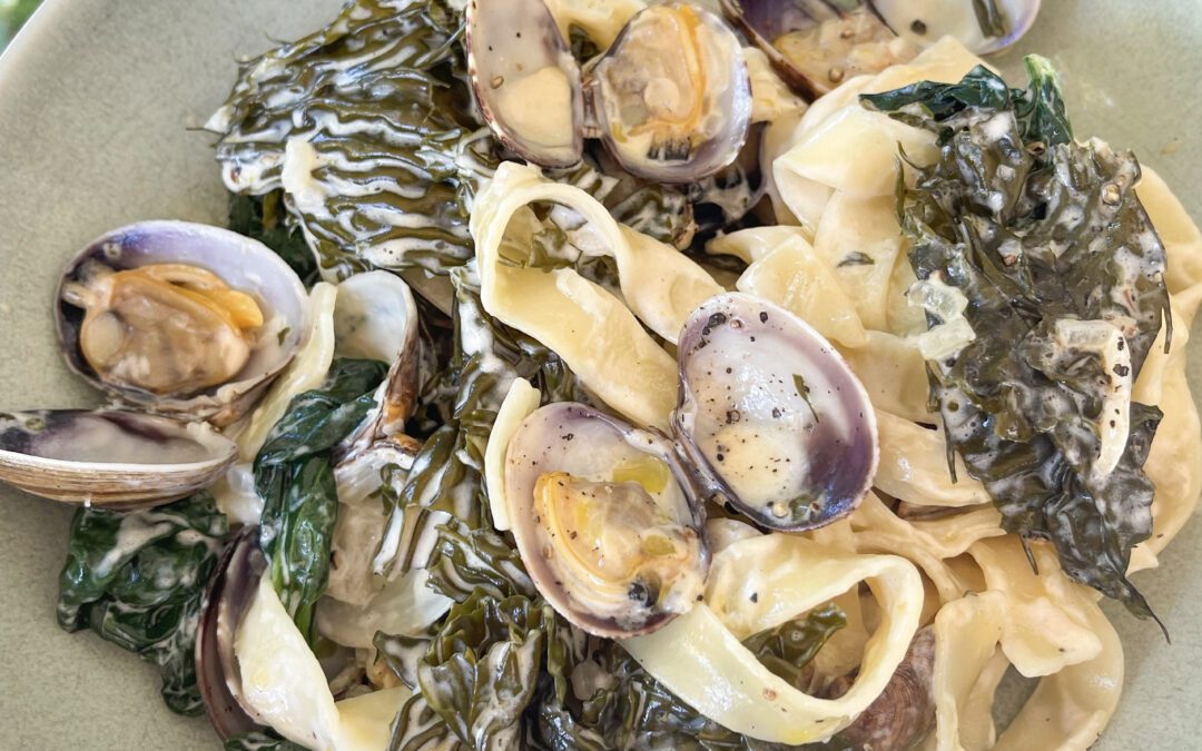 Marilyn Denis | Spicy and creamy clam and kelp pappardelle